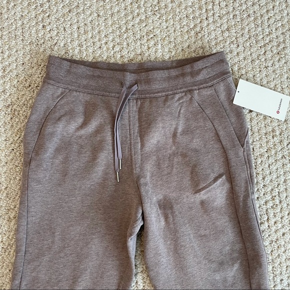 Lululemon Scuba Jogger - Picture 3 of 7